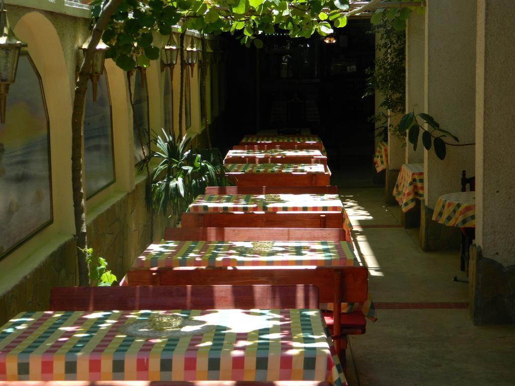 Family Hotel Andreev Nesebar Exterior foto
