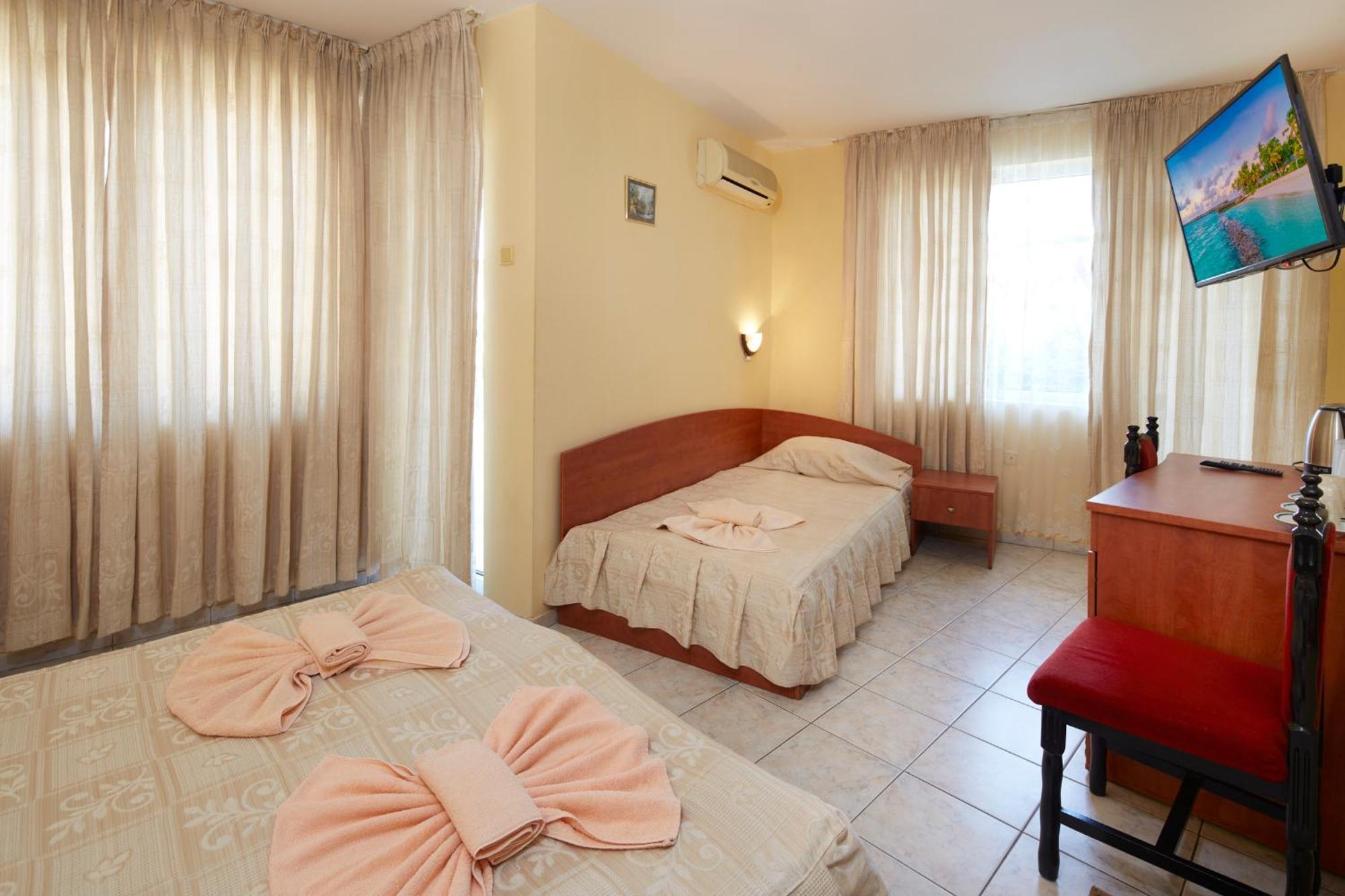 Family Hotel Andreev Nesebar Exterior foto