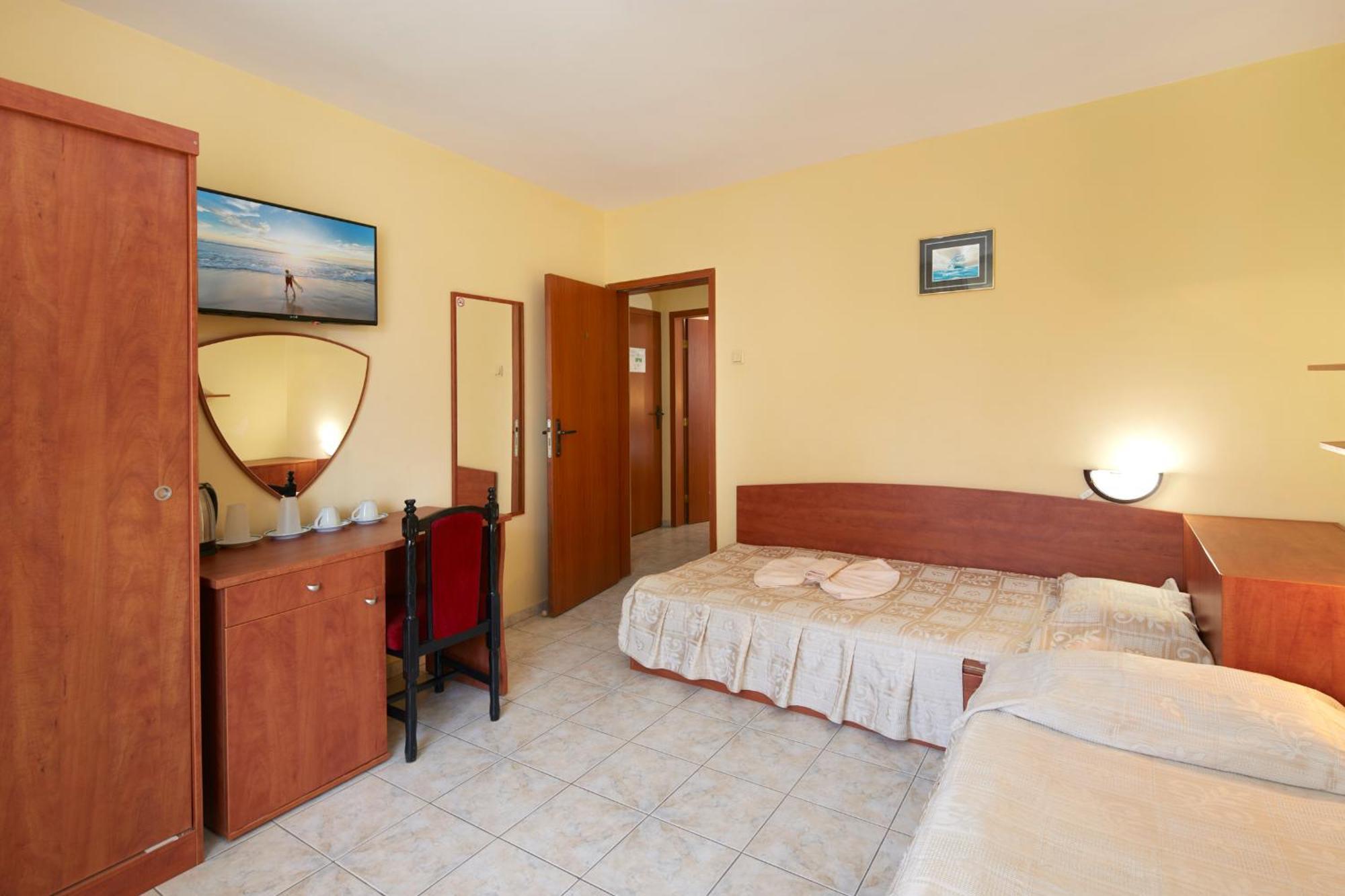 Family Hotel Andreev Nesebar Exterior foto