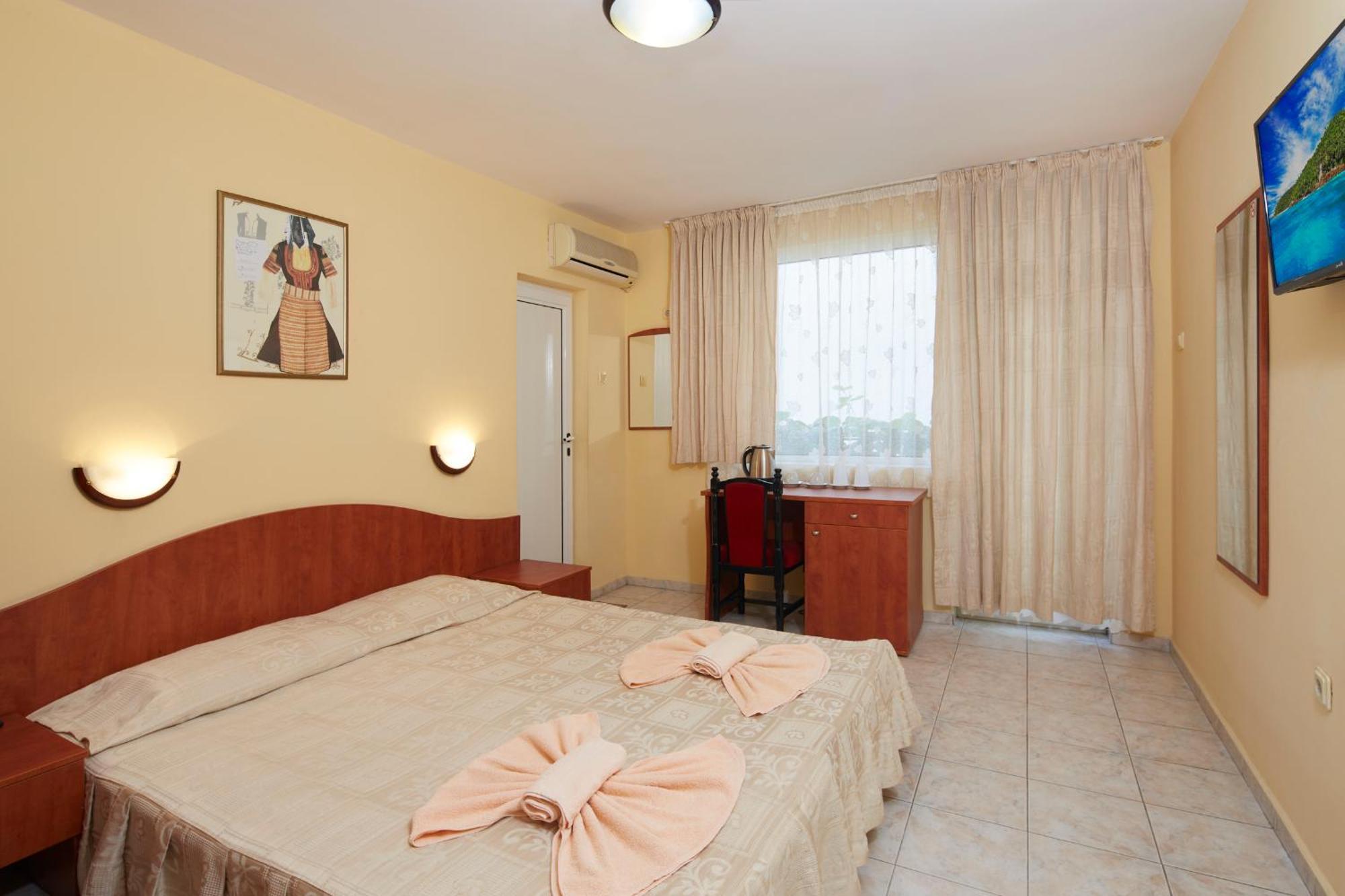 Family Hotel Andreev Nesebar Exterior foto
