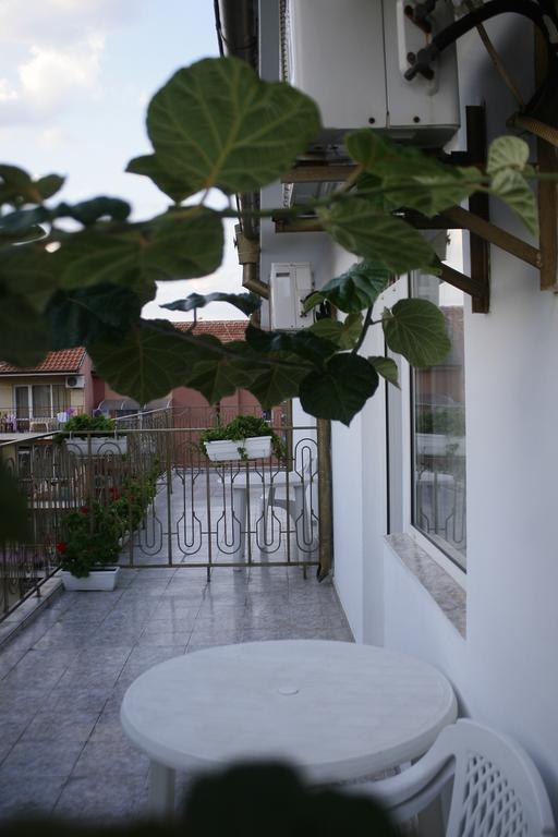 Family Hotel Andreev Nesebar Habitación foto